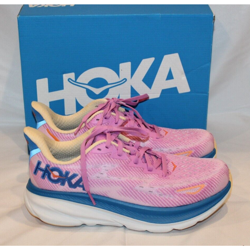 Hoka One One Women's Clifton 9 Running Sneakers